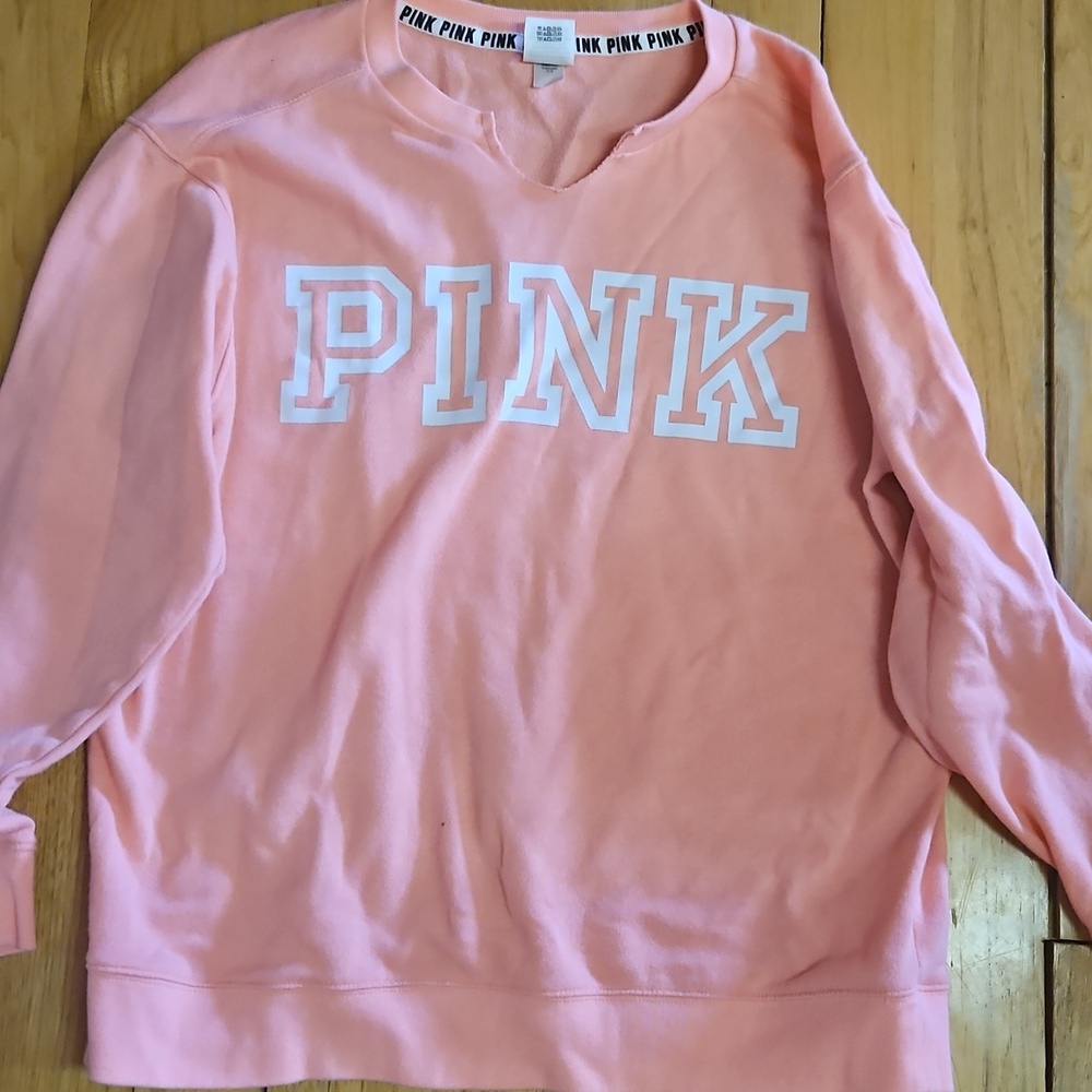 PINK Victoria's Secret Women's Coral Sweater Medium